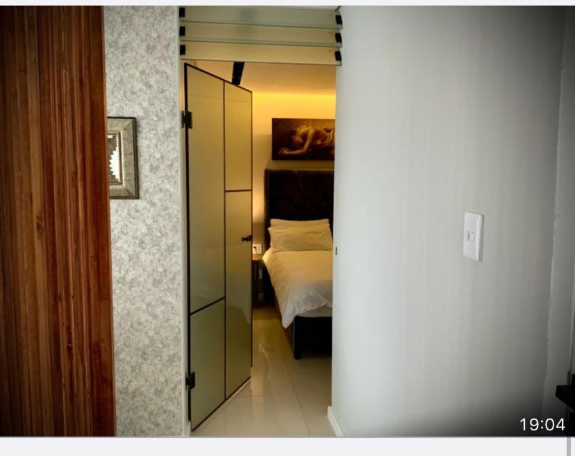 Lovely 1 Bedroom Apartment Кейптаун Екстериор снимка